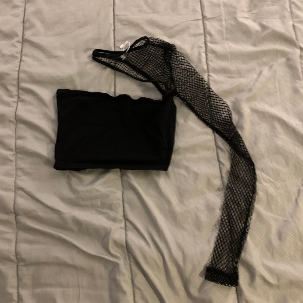 Black crop top.